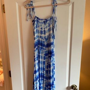 Forever 21 Blue tie dye maxi dress